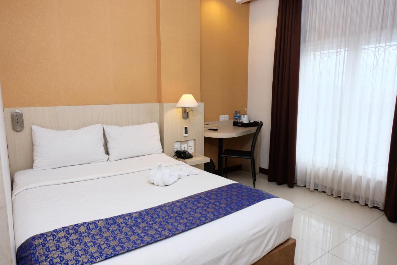 Rio City Hotel Palembang Exterior foto