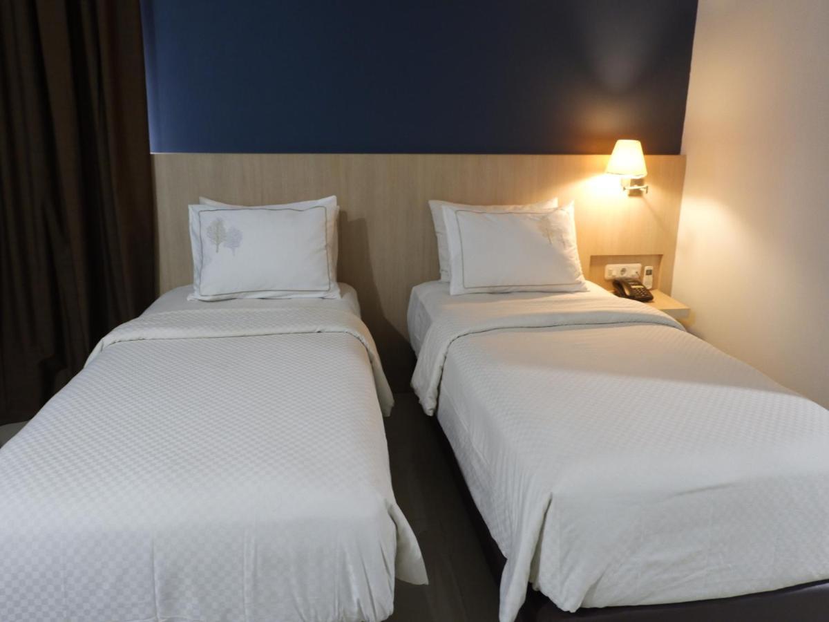 Rio City Hotel Palembang Exterior foto